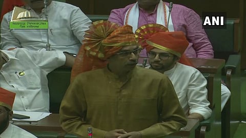 बहुमत चाचणीत उद्धव ठाकरे पास; काय आणि कसे घडले? वाचा एका क्लिकवर