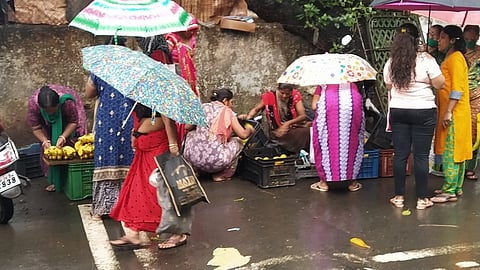 मुंबईकरांनो चाललंय काय ? मुंबईतल्या दोन नंबरच्या हॉटस्पॉटमध्ये पिकनिक मूड...