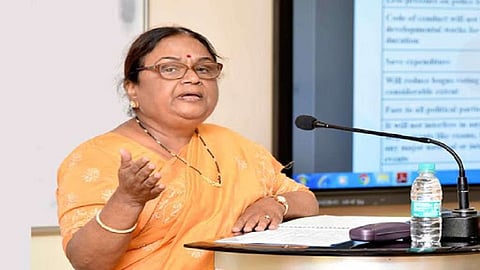 राज्याच्या पहिल्या महिला निवडणूक आयुक्त नीला सत्यनारायण यांचे निधन