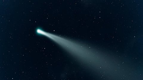 धूमकेतूचे दर्शन होईल का?  खगोलप्रेमींना लागली आहे आस...वाचा सविस्तर