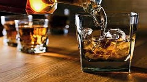Alcohol supply continues unabated at an ascending rate in mandangad okan marathi news