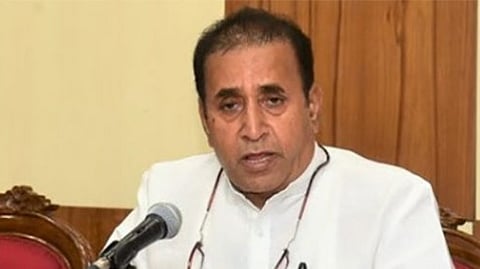 सरकारला अडचणीत आणून... फडणवीस बघतायेत "मुंगेरीलाल के हसीन सपने' 