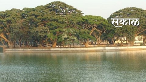सुंदर तलाव बघायचेयं ! तर बंगळूर शहराला भेट द्या  