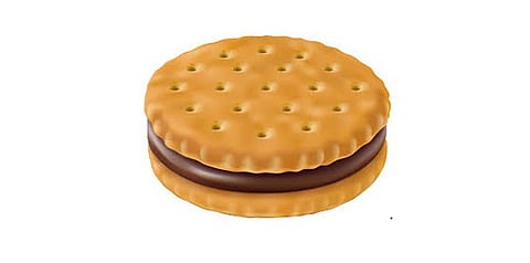 A sundar biscuit fined 65 thousand by nagpur nmc