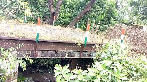 The neglected bridge at Chandrapur bears witness to history