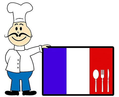 Hotelling started, but the kitchen crisis due to chef disappeard