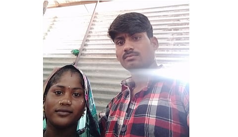 Akola News: Husband and wife die after falling into well