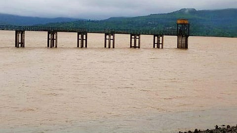jhulpewadi project filled kagal kolhapur 