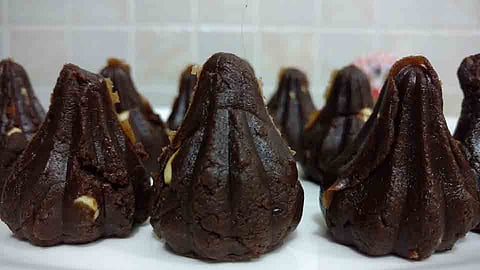 ganapati special chocolate shira modak 