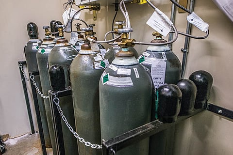 covid hospital oxygen tank