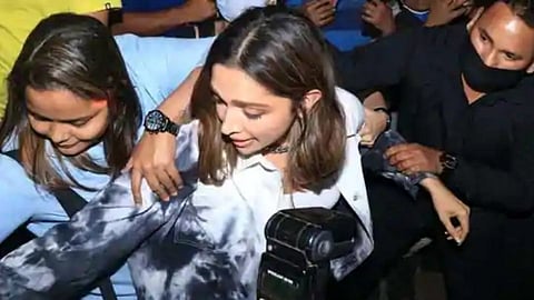 deepika padukone (source- varindar chawla)