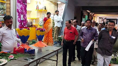 जळगाव मनपा शंभर गाळेधारकांना देणार नोटीस 