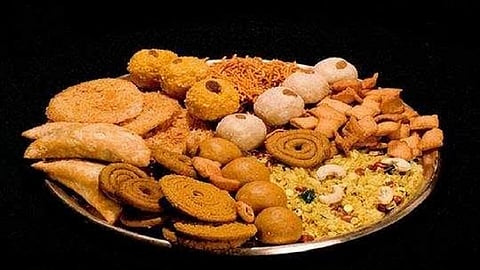 diwali faral.jpg