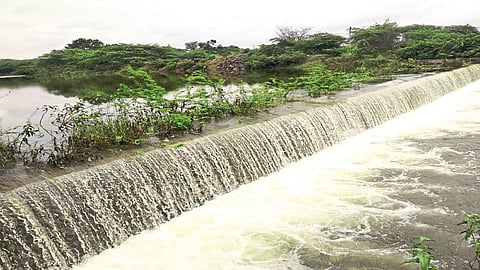 Eight lakes in Kavthemahankal taluka were completely filled