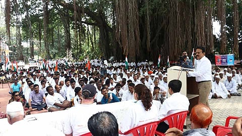 girish-mahajan