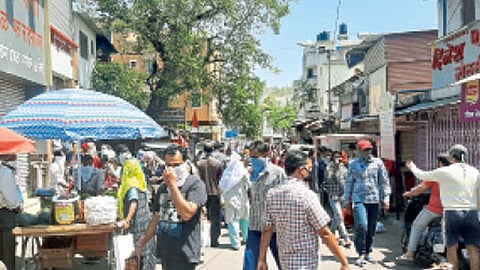 Lockdown : अपुऱ्या वेळेमुळे नागरिकांची कसरत 