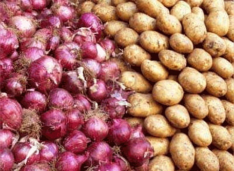 Vegetable sales from 8am to 4pm in devrukh