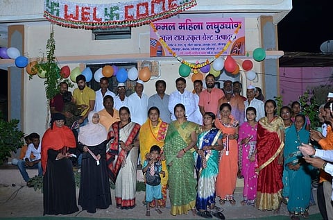 खेड्यातल्या महिलांनी घरबसल्या शिवलेले गणवेश जाणार जगभर 