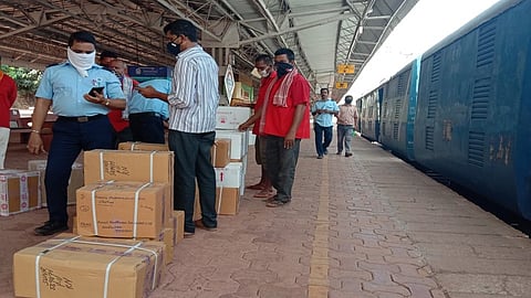 Medicine stocks from parcel train at Ratnagiri Kankavali kokan marathi news