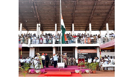 republic day celebration in kokan ratnagiri marathi news flag hoisting  Parliamentary Minister and  Guardian Minister ad anil parab