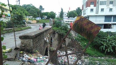 kondhave-dhavade.jpg