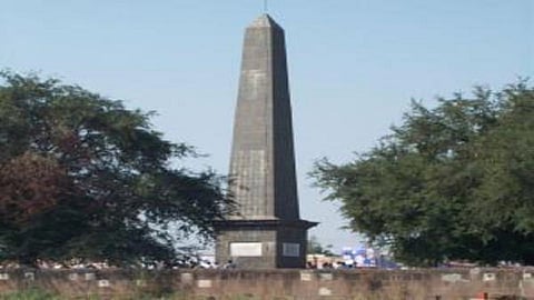 "कोरेगाव भीमात हिंसाचार व्हावा हे पुनर्नियोजित होतं"  