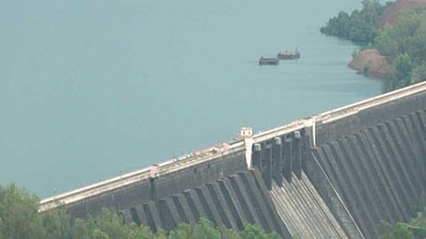 काेयना धरणाचे आज दुपारी दरवाजे उघडणार