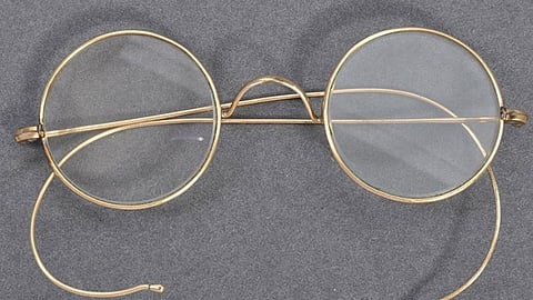 mahatma-gandhi-glasses.jpg