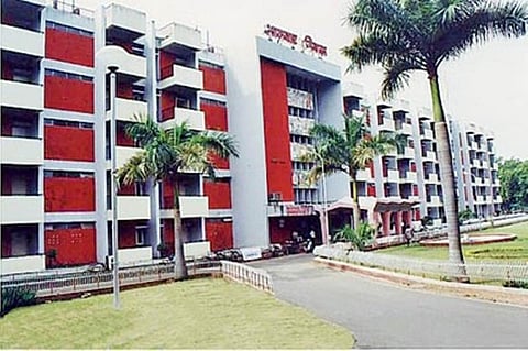  MLA hostel will be Kovid Center