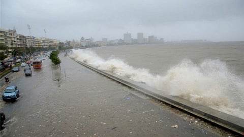 Heavy rains will increase in Mumbai on Sunday
