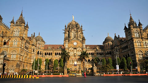 मुंबई CSMT स्टेशनचा लवकरच होणार मेकओव्हर, स्टेशन दिसणार विमानतळासारखं...