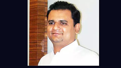 narvekar.jpg