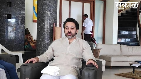nilesh rane criticized on vaibhav naik on the topic of assembly meeting in sidhudurg