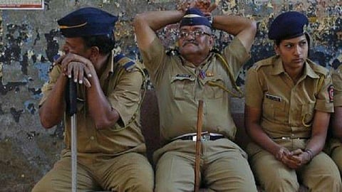 now crime department will keep watch on complaints in police station  