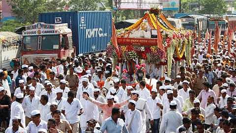 The tradition of Ashadi Wari should be kept intact by bringing the palakhis directly to Pandharpur