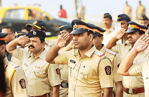 तुमचं काम कौतुकास्पद, मात्र कायद्याचे भान ठेवा; उच्च न्यायालयाचे खडे बोल... 