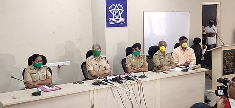 press confarence.jpg