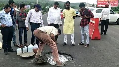 पुण्यात रस्त्यावरील खड्ड्यांपासून मुक्ती शक्‍य (व्हिडिअो)