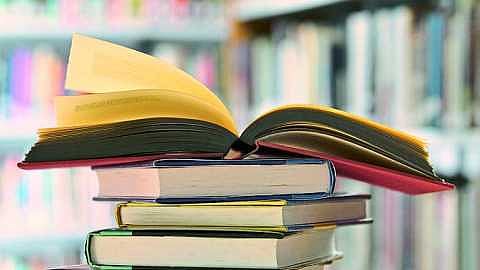  Akola News: Reading decreased due to mobile