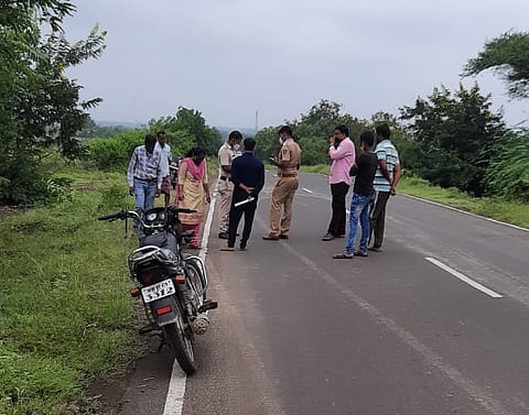 Robbery at five borewell vehicles: Incidents in Jat taluka: Four out of five accused arrested