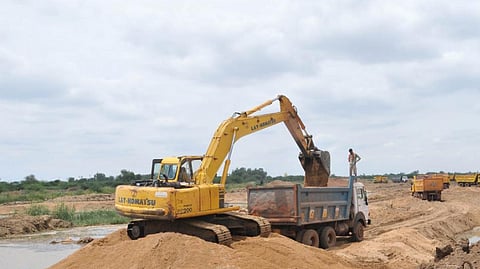 Sand Smuggler News