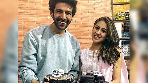 Sara Ali Khan and Kartik Aryans video of movie wrap up is gone viral on social media