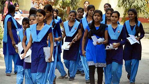 1437 Schools Have Less Than Twenty Students In Ratnagiri Marathi News