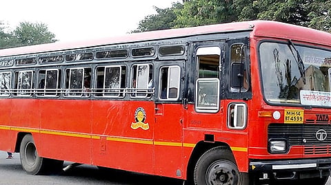 एसटी कर्मचारी विलीनीकरणावर ठाम