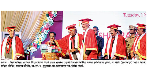 'शैक्षणिक गुणवत्तेत आपण मागे'