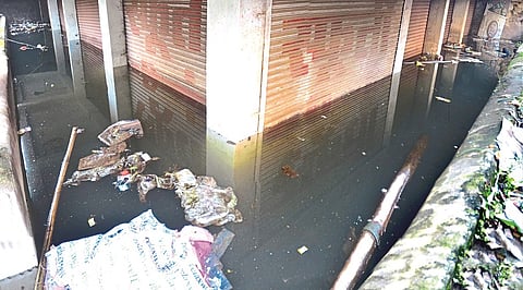 Basement Full of Water: Lack of city planning in Sangli, day and night pumping continues