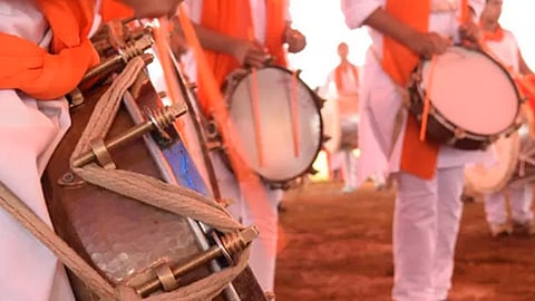 टिमकी, ताशांचा जोर