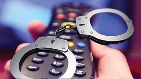 टीआरपीप्रकरणी रिपब्लिकच्या वितरण प्रमुखाला ठाण्यातून अटक; वाहिनीशी संबधित पहिलीच अटक 
