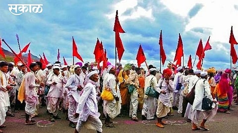 Warkari Reunion: Maharashtra Police assist 2,660 missing pilgrims in reuniting with families during Ashadhi Wari 2025.