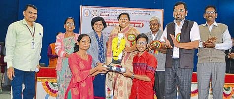 Garvare College team wins the Vikhe Debate Competition marathi news